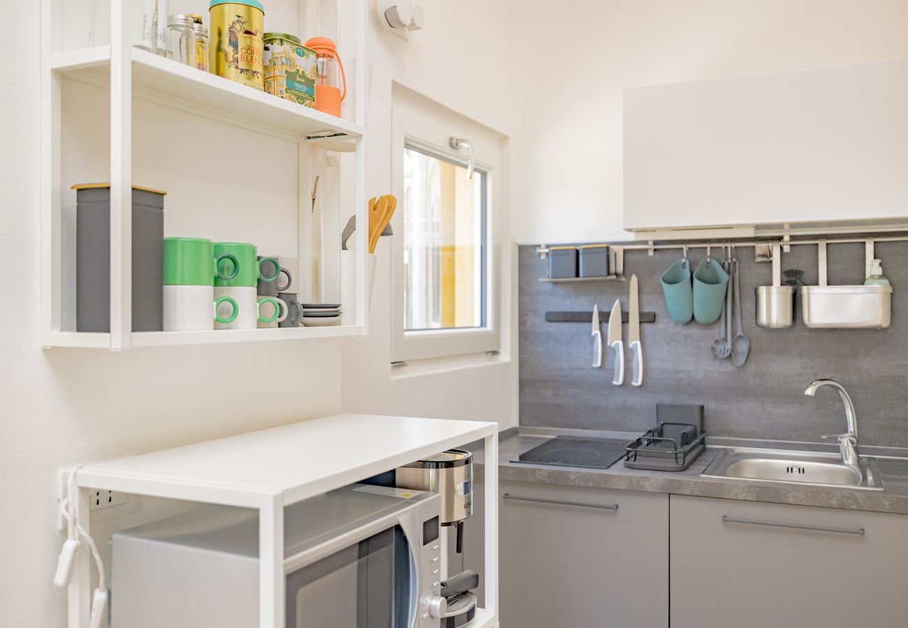 Appartamento a Milano - Comfy & Chic vicino Famagosta e Università IULM