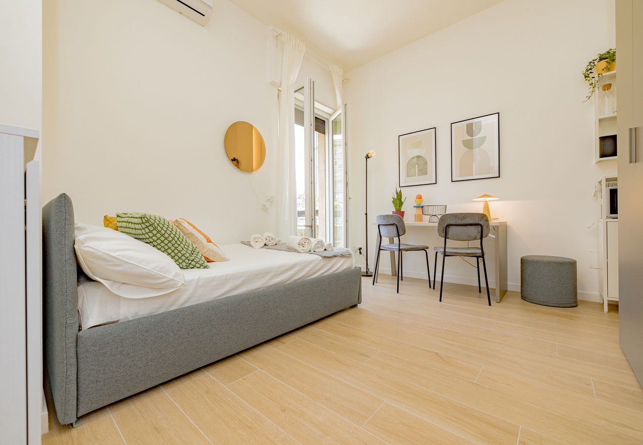Appartamento a Milano - Comfy & Chic vicino Famagosta e Università IULM
