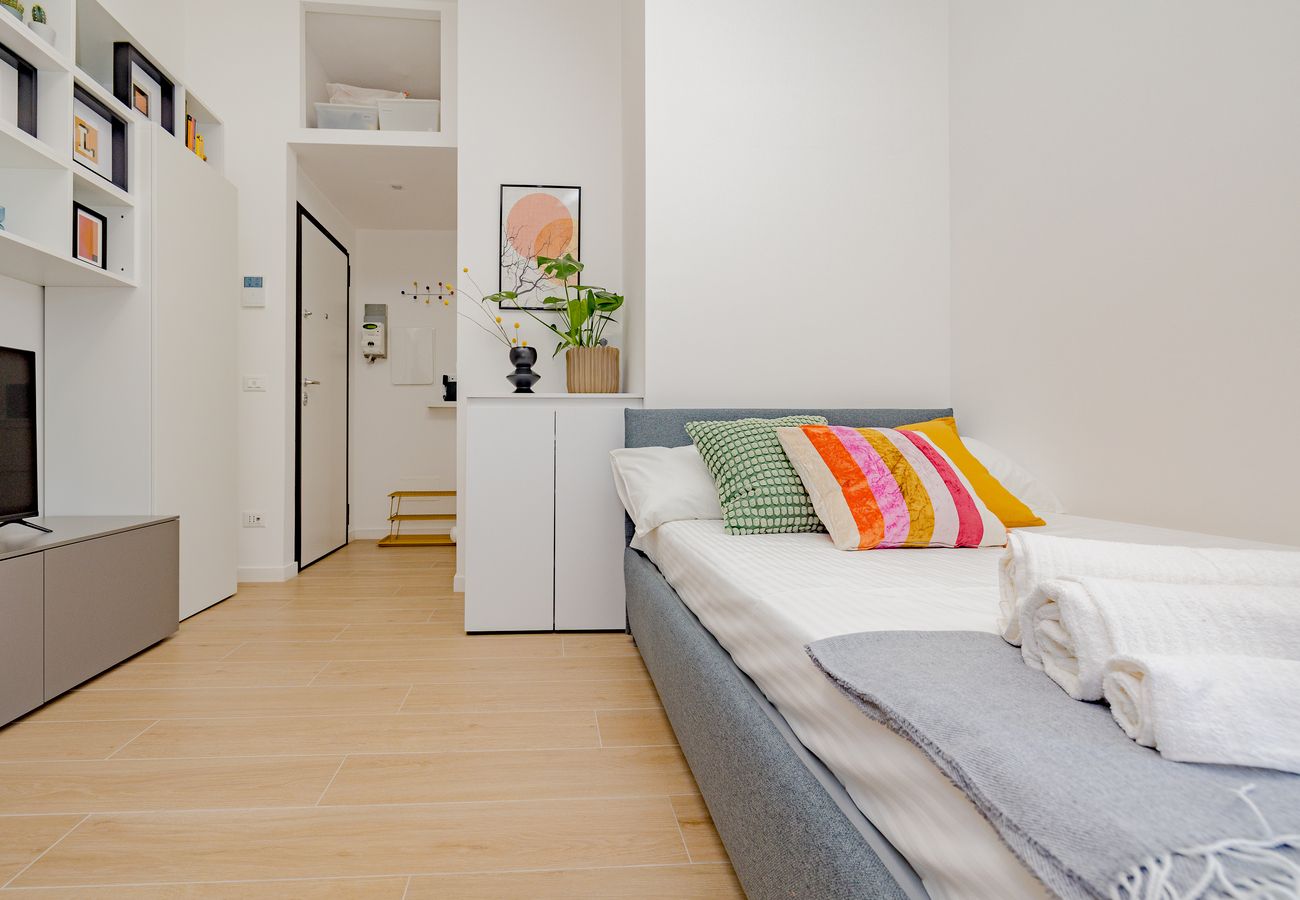 Appartamento a Milano - Comfy & Chic vicino Famagosta e Università IULM