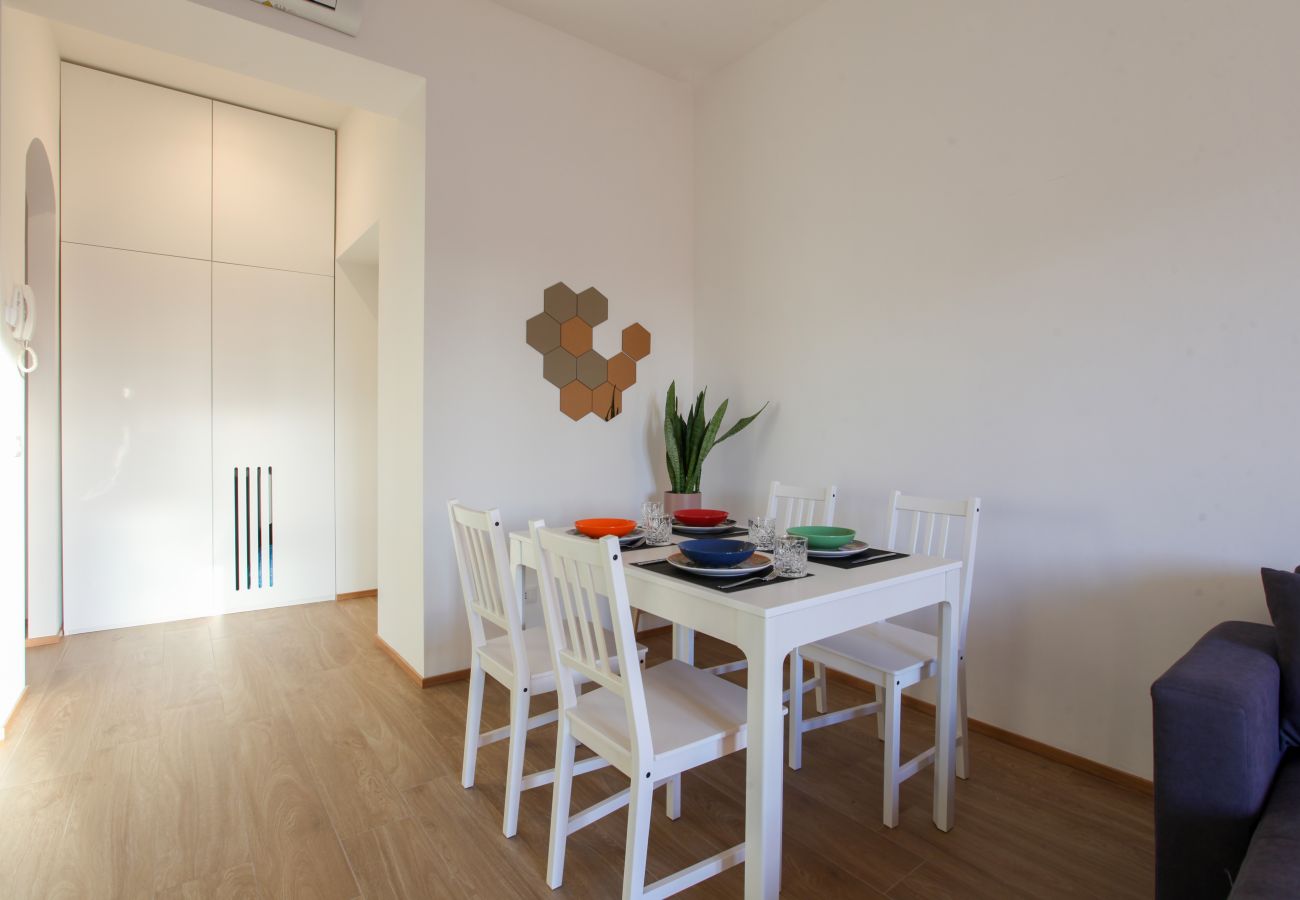 Appartamento a Milano - Cuore dei Navigli - Your Home