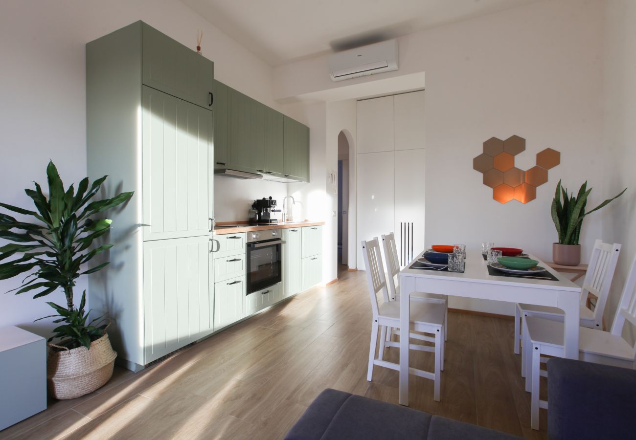 Appartamento a Milano - Cuore dei Navigli - Your Home
