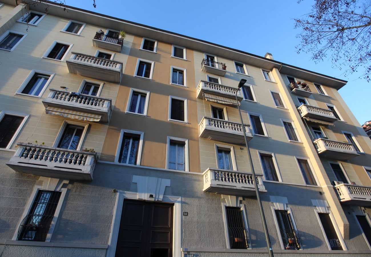 Appartamento a Milano - Cuore dei Navigli - Your Home