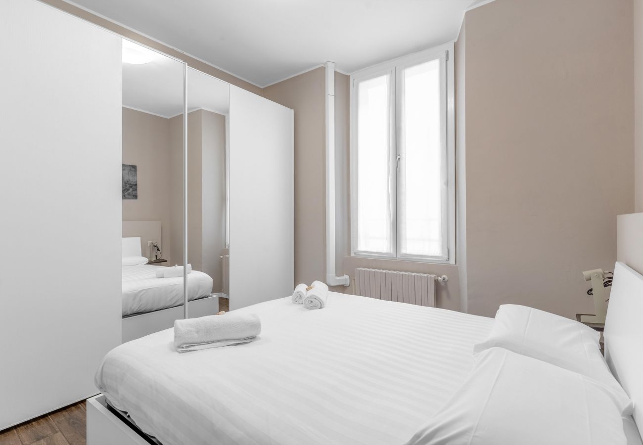 Apartment in Milan - Corsica Comfort Suites-10 Min To LINATE 