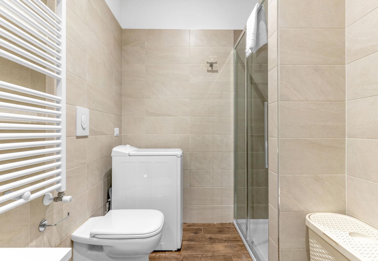 Apartment in Milan - Corsica Comfort Suites-10 Min To LINATE 